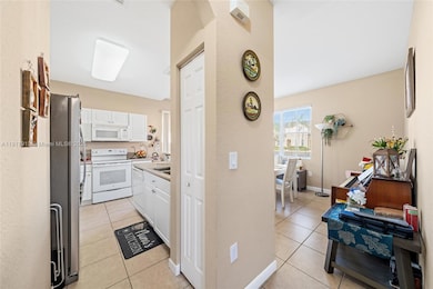 152 SE 29th Ave, Homestead, FL 33033 - photo 5