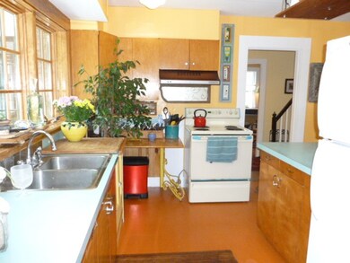 509 Center Rd, Hillsborough, NH 03244 - photo 2