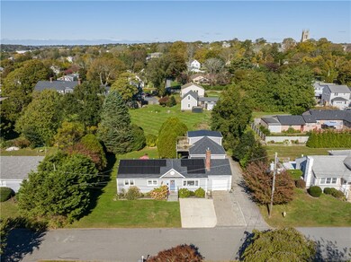 4 James St unit 1, Middletown, RI 02842 - photo 2