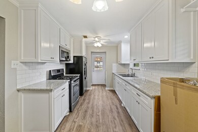 6509 County Road 100, Pearland, TX 77584 - photo 2