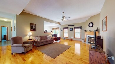 131 Juniper Ridge Dr, Feeding Hills, MA 01030 - photo 4