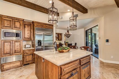 SPECTACULAR KITCHEN