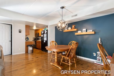 7-web-or-mls-460-fulton-st-e-3