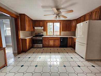 105 Spruce St unit 2, Abington, MA 02351 - photo 3