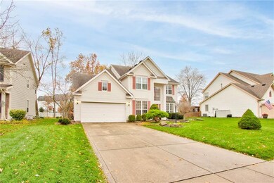 10471 Fox Creek Ln, Fishers, IN 46037 - photo 3