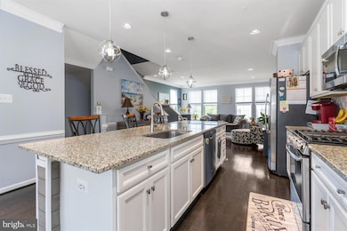 7118 Whitlow Ln, Glen Burnie, MD 21060 - photo 6