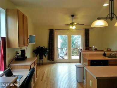 10847 Will Painter Dr, Owings Mills, MD 21117 - photo 2