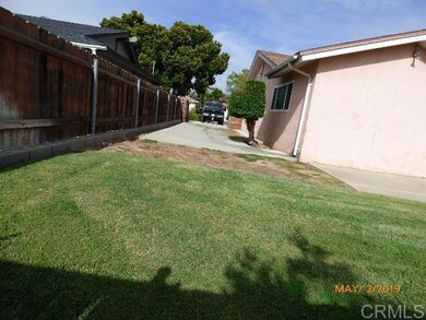 954 Myra Ave, Chula Vista, CA 91911 - photo 3