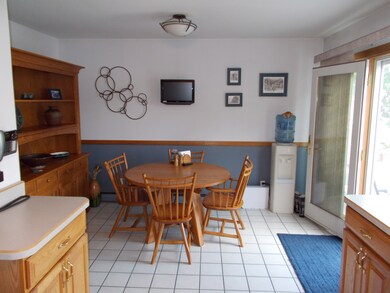 Eat in Kitchen