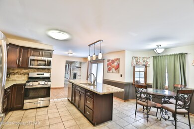 127 Ash Ln, Mountain Top, PA 18707 - photo 5