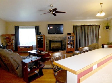 1078 NW 19th Place, Redmond, OR 97756 - photo 6