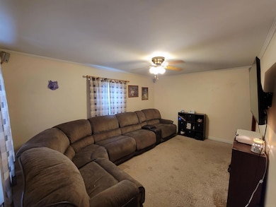 2404 S Ebright St, Muncie, IN 47302 - photo 4