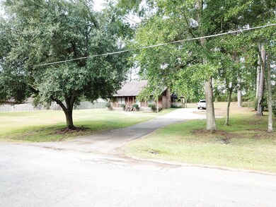 9 Cedarbrook Ln, Laurel, MS 39443 - photo 3