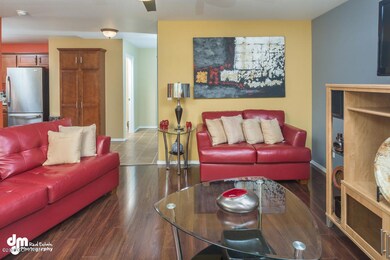 Living Room_DMD_7234-SMALL