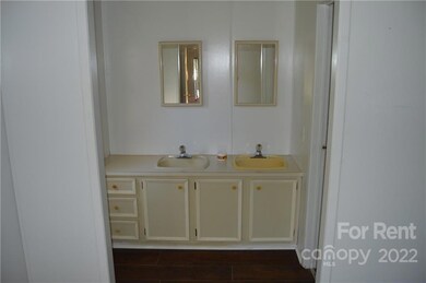 127 Estate Dr, Statesville, NC 28625 - photo 7