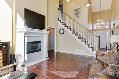 802 Cedar Ridge Dr, Raymore, MO 64083 - photo 3