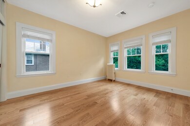 577 Commonwealth Ave unit 1, Newton Center, MA 02459 - photo 5