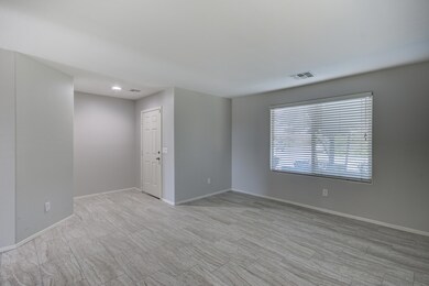 2631 N Princeton Dr-5