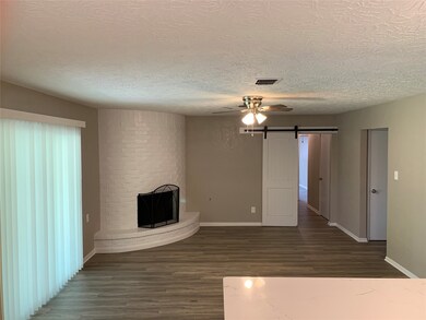 380 Windsor Square, Alvin, TX 77511 - photo 5