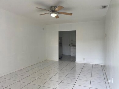 513 SW 8th St, Hallandale Beach, FL 33009 - photo 3