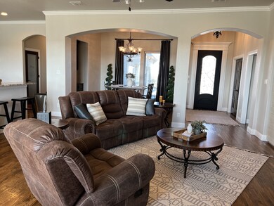 2201 Vanderbilt Dr, Weatherford, TX 76088 - photo 6