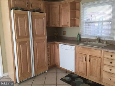 47 Paddock Ln, Willingboro, NJ 08046 - photo 3