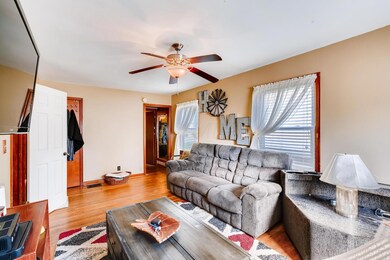 1519 Ellsworth Ave Columbus OH-large-005