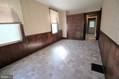 980 W Main St, New Holland, PA 17557 - photo 5