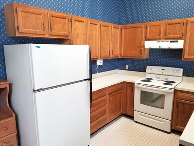 408 Parkside Dr, Asheboro, NC 27203 - photo 6