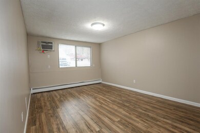 525 Calef Rd unit 4, Manchester, NH 03103 - photo 7