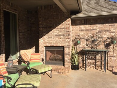 19620 Crest Ridge Dr, Edmond, OK 73012 - photo 5
