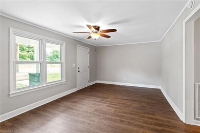 701 Thissell St, High Point, NC 27260 - photo 2