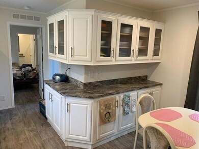 Kitchen 5
