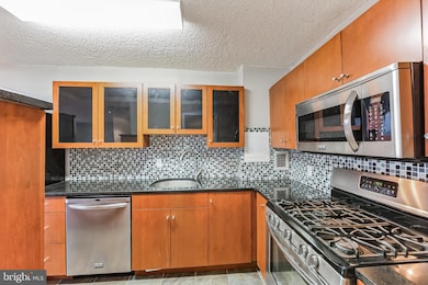 Radnor House unit 315, Bryn Mawr, PA 19010 - photo 2