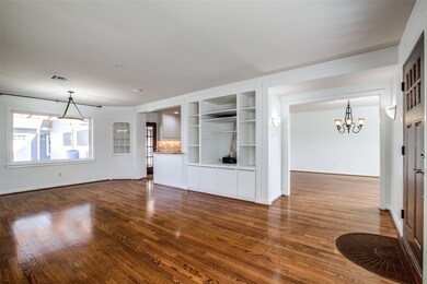 6534 Grovewood Ln, Houston, TX 77008 - photo 5