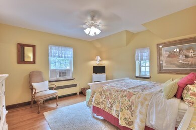 528 N 26th St, Allentown, PA 18104 - photo 3