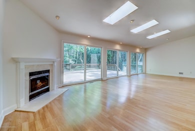 11 Cormorant Dr, Middletown, NJ 07748 - photo 4