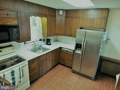 20 Meadow Ave, Tamaqua, PA 18252 - photo 6