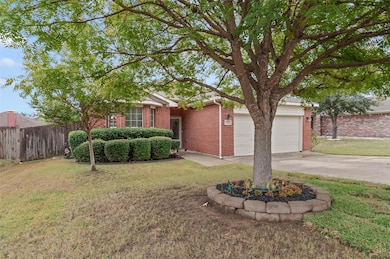 2724 Hilcroft Ave, Denton, TX 76210 - photo 2