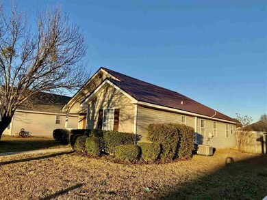 210 Worthington Ln, Warner Robins, GA 31088 - photo 2