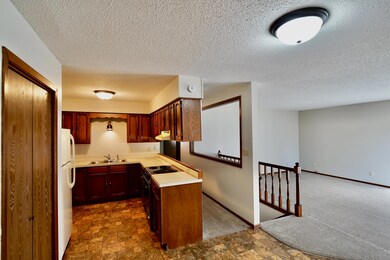 1507 8th Ave NE, Jamestown, ND 58401 - photo 6