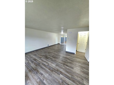 4823 Cougar Ct SE, Salem, OR 97317 - photo 7