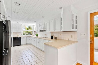 187 Woburn St, Lexington, MA 02420 - photo 5