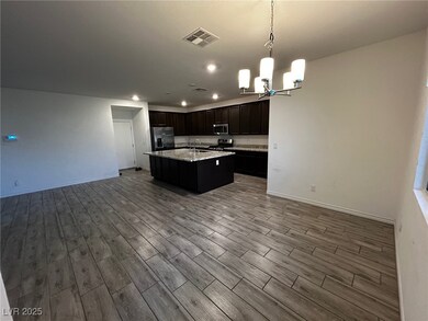 1030 Cliff Castle Ave, North Las Vegas, NV 89081 - photo 4