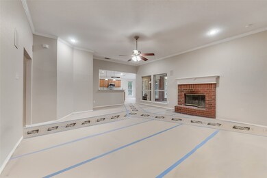 617 Madeline Ct, Azle, TX 76020 - photo 4