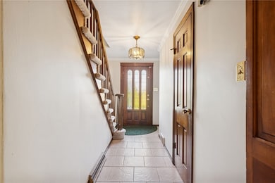 710 Florida Ave, Jeannette, PA 15644 - photo 4