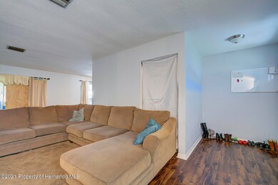368 Upland Ave (4 of 32)