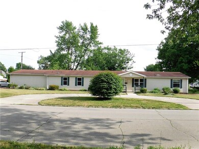 1401 N J St, Elwood, IN 46036 - photo 2