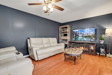 4461 Scott St, Schiller Park, IL 60176 - photo 7