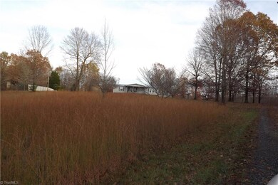 3191 Bethel Lucas Rd, Asheboro, NC 27205 - photo 2